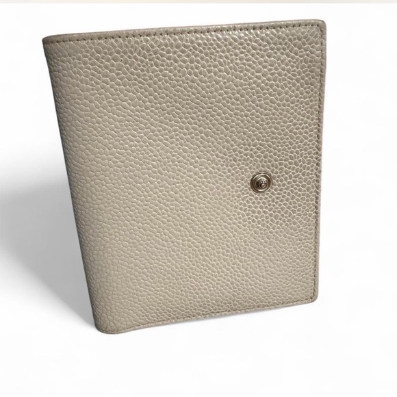 CHANEL Cavier Leather Wallet - Picture 4 of 8